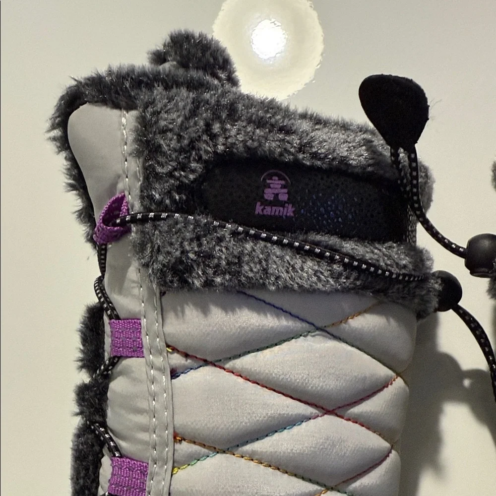 Kamik Gray and Black Girls Winter Boots with Purple Accents Size 2